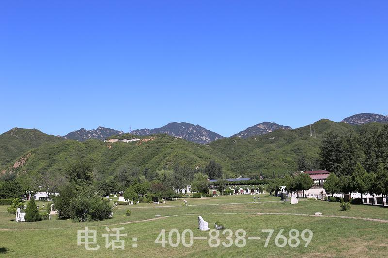 南口凤凰山公墓一块墓地多少钱？